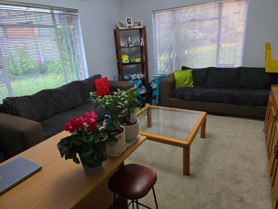 4 Bedroom Property for Sale in Heuwelsig Free State